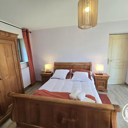 Maison Spacieuse, Parking - 6 Pers. - Fr-1-616-567 Sireuil (Dordogne)